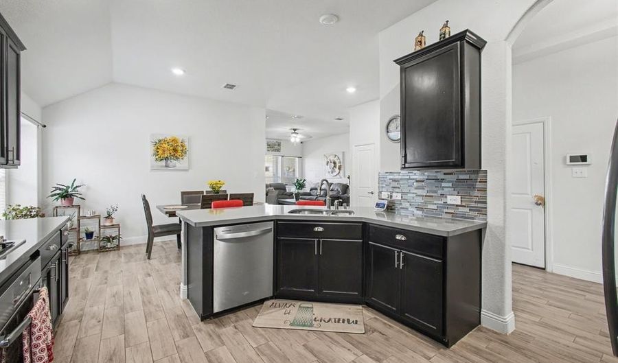 1400 Crossvine Dr, Anna, TX 75409 - 3 Beds, 2 Bath