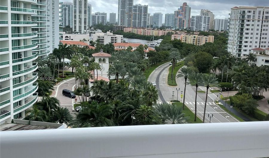 20185 E Country Club Dr 1105, Aventura, FL 33180 - 2 Beds, 2 Bath