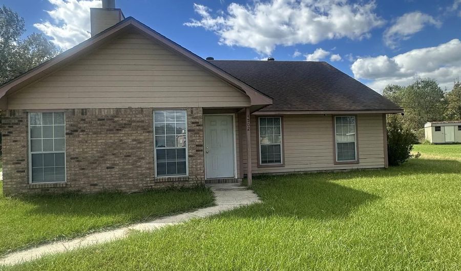 4502 Fausse Dr, Baker, LA 70714 - 4 Beds, 2 Bath