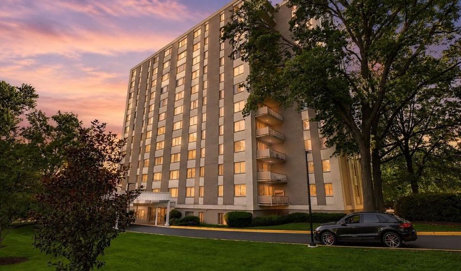 8315 N BROOK LN # 901 - WEST BUILDING, Bethesda, MD 20814 - 2 Beds, 2 Bath
