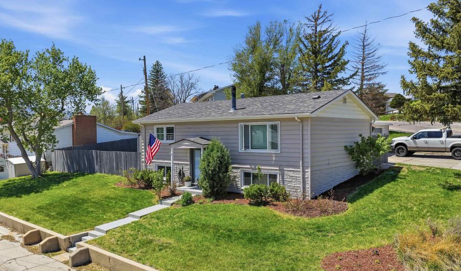 2500 Belmont Rd, Casper, WY 82601 - 4 Beds, 2 Bath