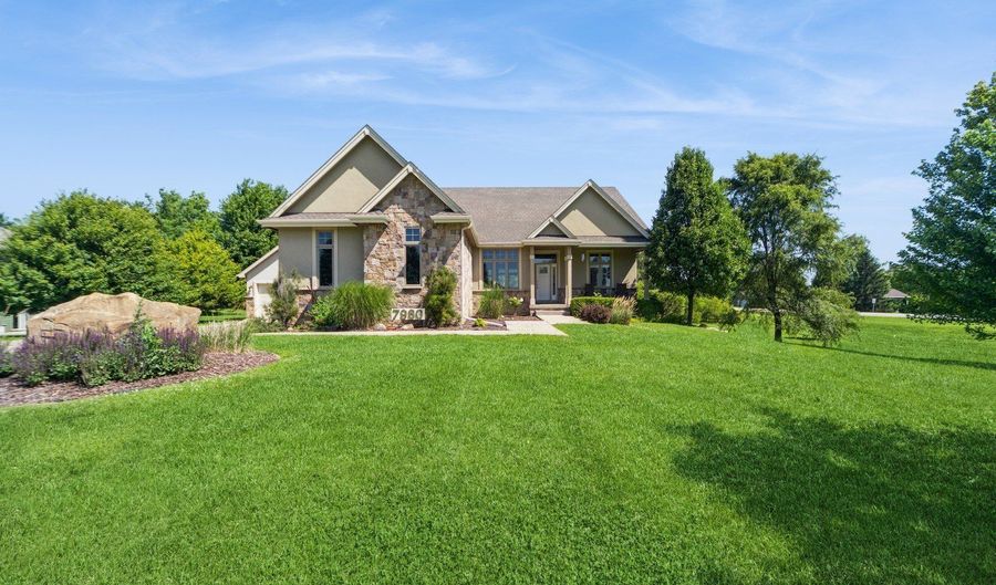 7980 NE 27th Ave, Altoona, IA 50009 - 3 Beds, 4 Bath