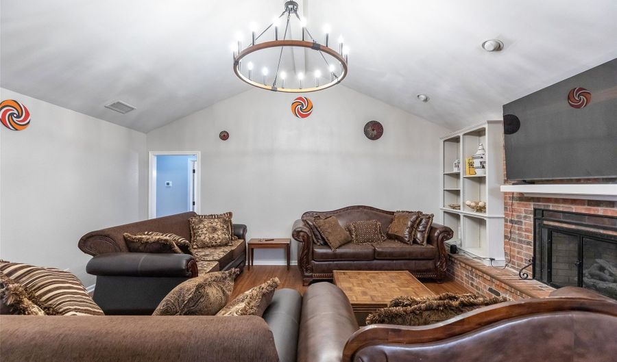 857 Chaucer Dr, Abilene, TX 79602 - 4 Beds, 2 Bath