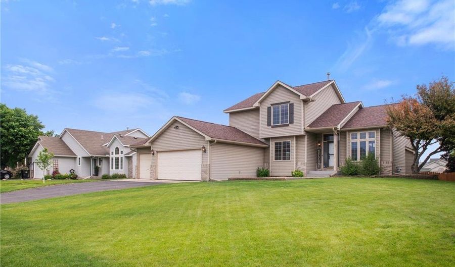 13883 Holly St NW, Andover, MN 55304 - 4 Beds, 4 Bath