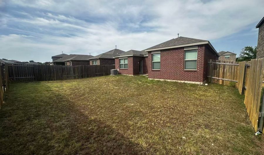 2013 EMMA Ct, Anna, TX 75409 - 3 Beds, 2 Bath