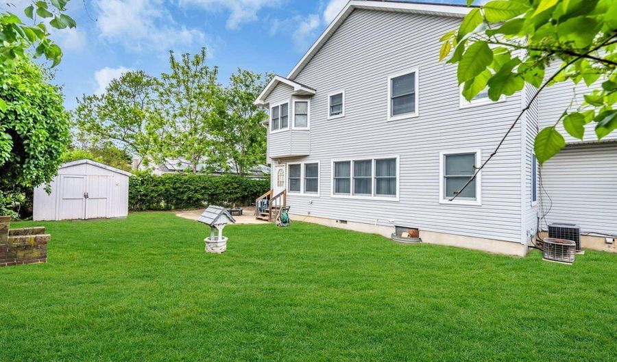 14 Dolan Ave, Aberdeen, NJ 07747 - 6 Beds, 3 Bath