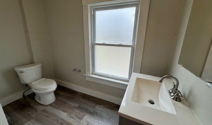 1166 BELLOWS St, Akron, OH 44301 - 3 Beds, 1 Bath