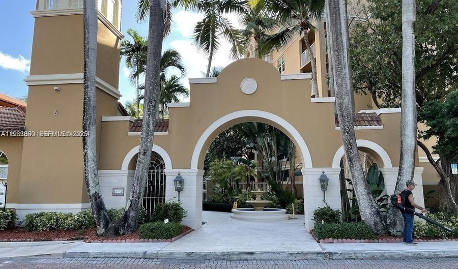 19901 E Country Club Dr 2403, Aventura, FL 33180 - 1 Beds, 1 Bath