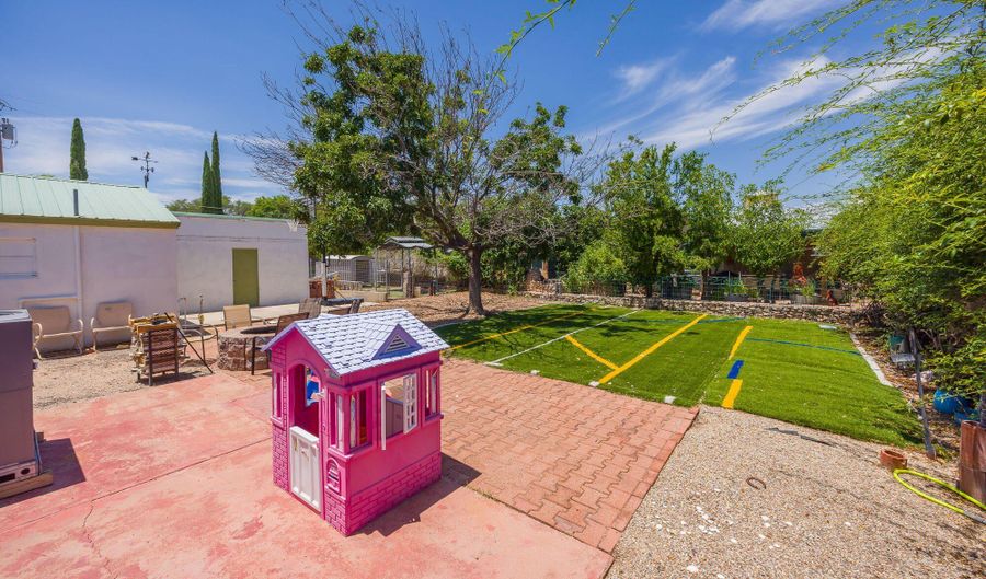 257 W Cactus St, Benson, AZ 85602 - 4 Beds, 2 Bath