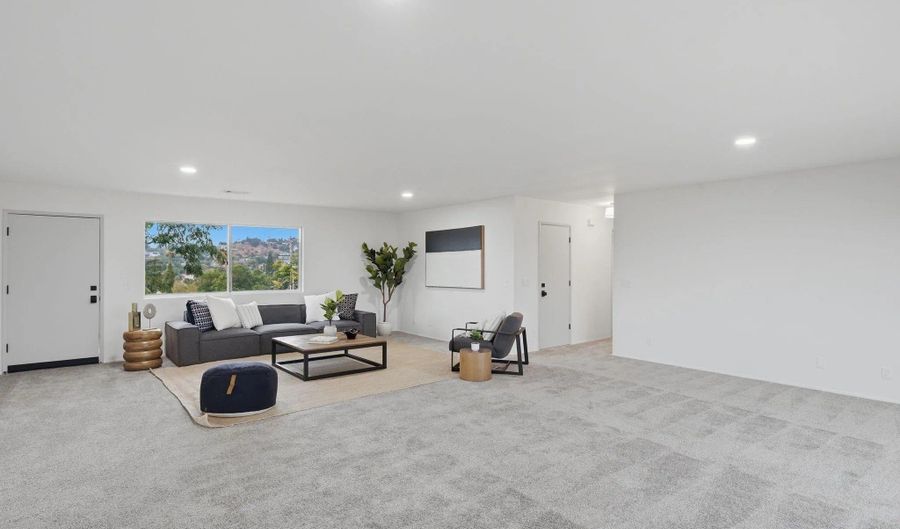 810 Omar Dr, Escondido, CA 92025 - 7 Beds, 4 Bath