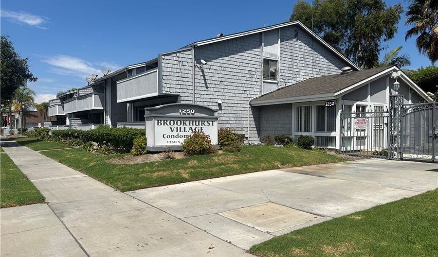 1250 S Brookhurst St 2084, Anaheim, CA 92804 - 2 Beds, 1 Bath