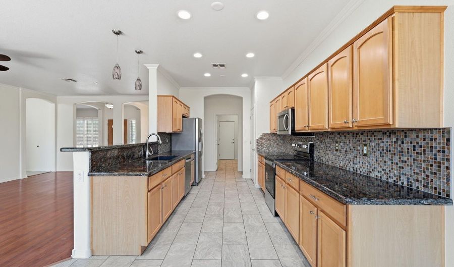 3478 E RUNAWAY BAY Pl, Chandler, AZ 85249 - 2 Beds, 2 Bath