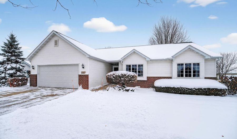 4307 N MARSHALL HEIGHTS Ave, Appleton, WI 54913 - 3 Beds, 3 Bath