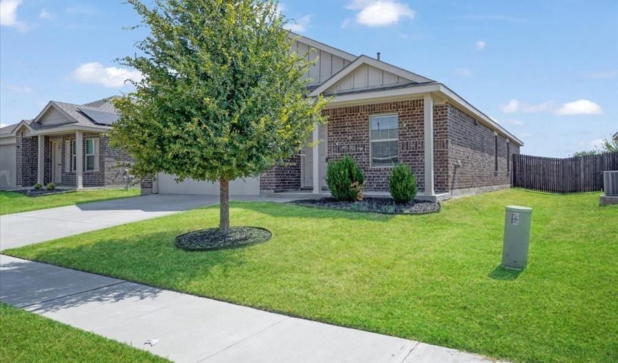 405 Laurenbrooke Dr, Anna, TX 75409 - 4 Beds, 2 Bath