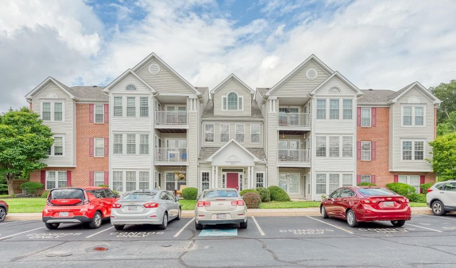 300 HAZELNUT Ct 300H, Bel Air, MD 21015 - 2 Beds, 2 Bath