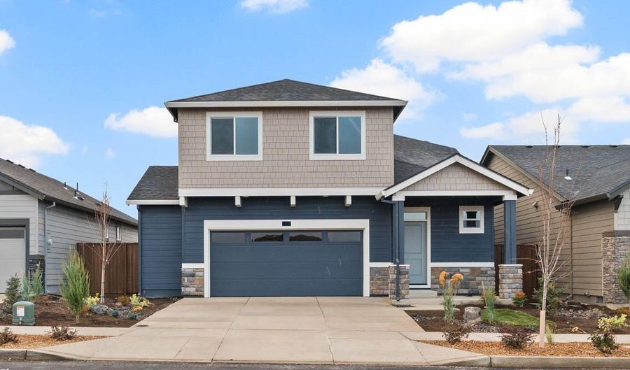 21720 SE Stromboli Ln, Bend, OR 97702 - 4 Beds, 3 Bath