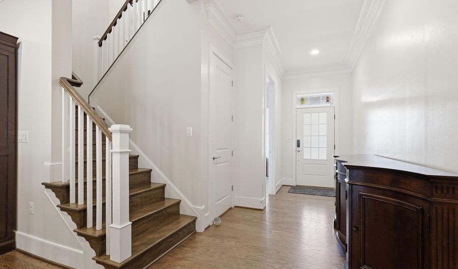 23595 GOLDEN EMBERS Sq, Ashburn, VA 20148 - 3 Beds, 4 Bath