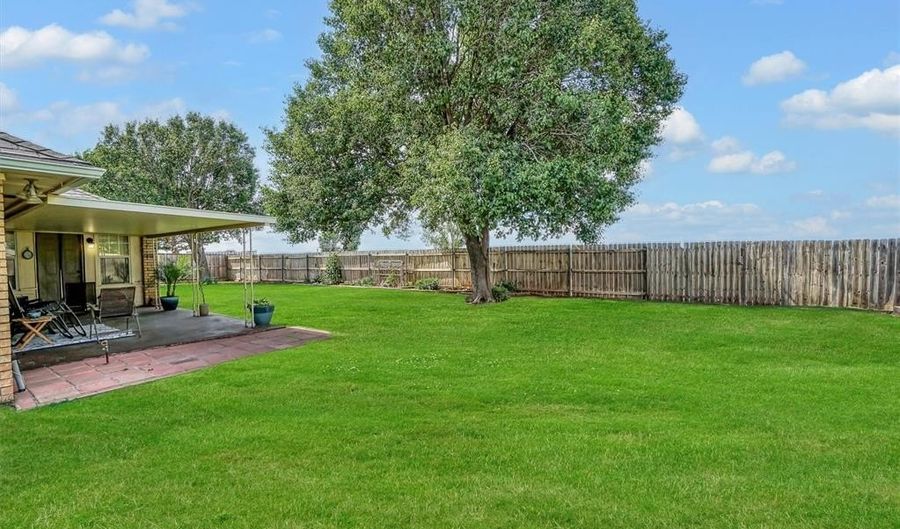 409 Pheasant Cir, Altus, OK 73521 - 4 Beds, 3 Bath