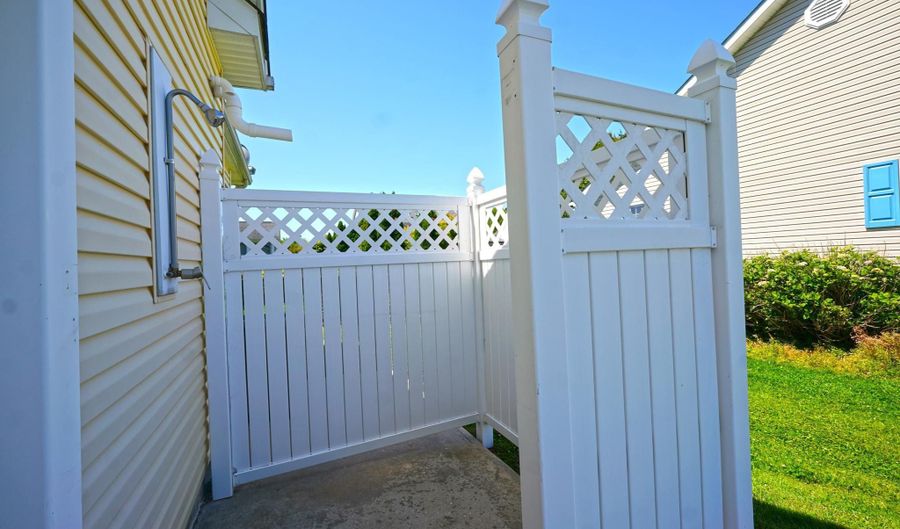 1 FLAMINGO Ct, Lewes, DE 19958 - 5 Beds, 3 Bath
