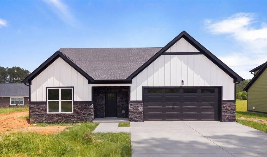 358 Benton Station Rd, Benton, TN 37307 - 3 Beds, 2 Bath