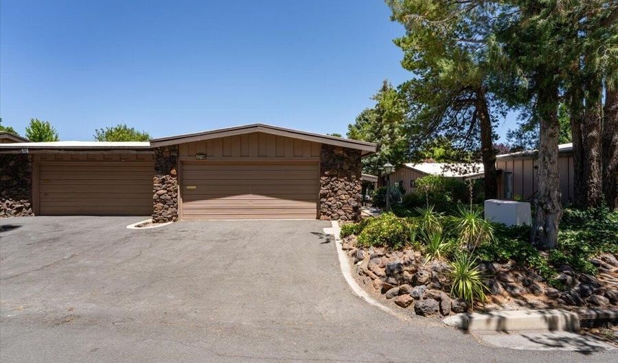 176 Lake Glen Dr, Carson City, NV 89703 - 2 Beds, 2 Bath