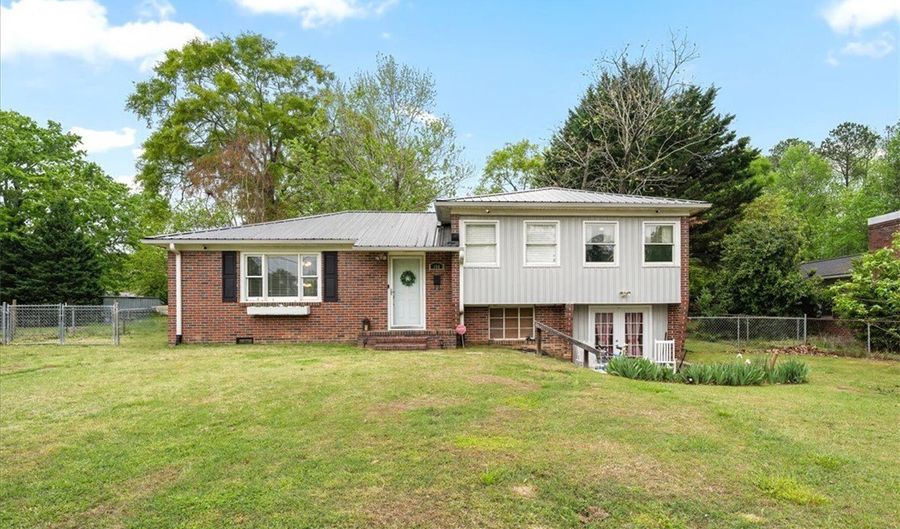 109 Westwood Dr, Belton, SC 29627 - 4 Beds, 2 Bath
