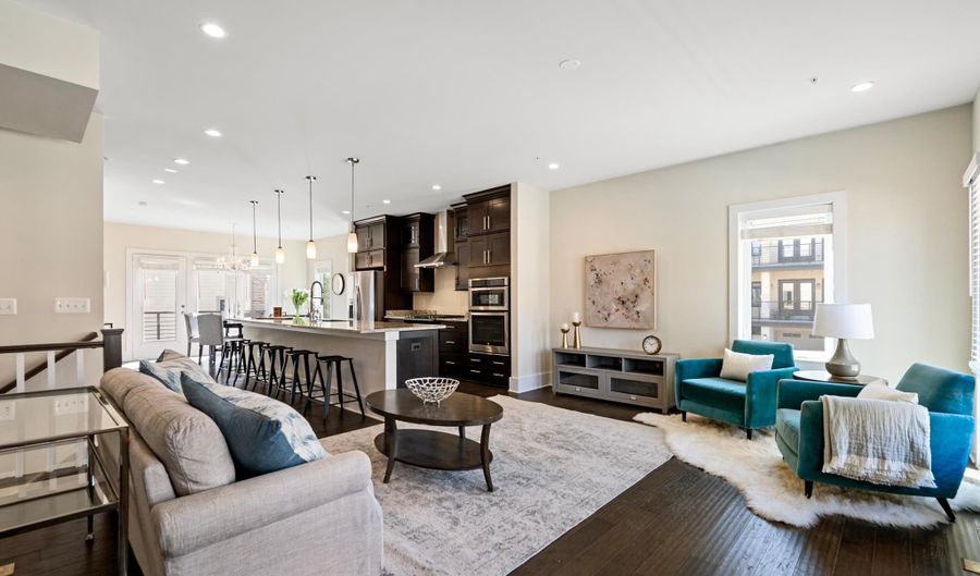 20092 OLD LINE Ter, Ashburn, VA 20147 - 3 Beds, 5 Bath