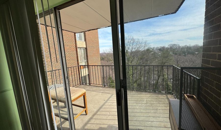 6011 EMERSON St 606, Bladensburg, MD 20710 - 2 Beds, 1 Bath