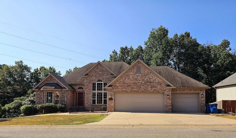 1014 Skyline Dr, Alexander, AR 72002 - 3 Beds, 2 Bath