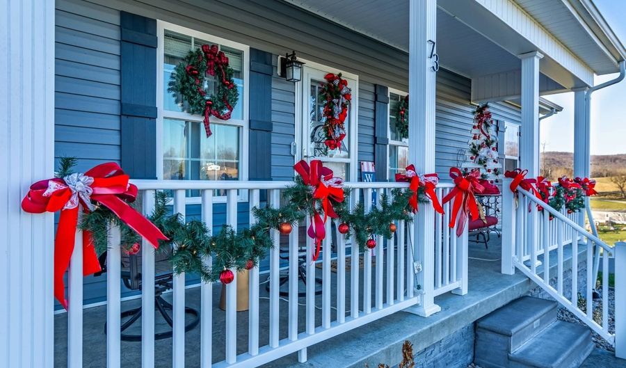 73 Pleasant View Dr, Albany, KY 42602 - 3 Beds, 2 Bath
