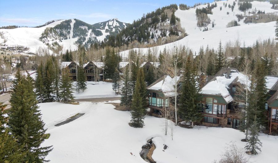 74 Pfister Dr 101, Aspen, CO 81611 - 4 Beds, 4 Bath