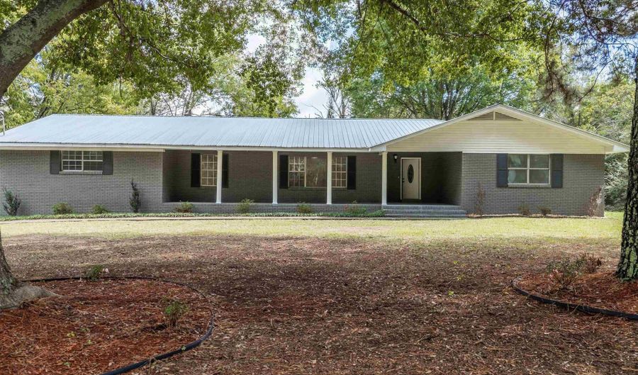 945 Thrasher Rd, Altoona, AL 35952 - 4 Beds, 2 Bath
