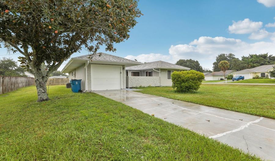 2197 Paoli Dr NE, Palm Bay, FL 32907 - 3 Beds, 2 Bath