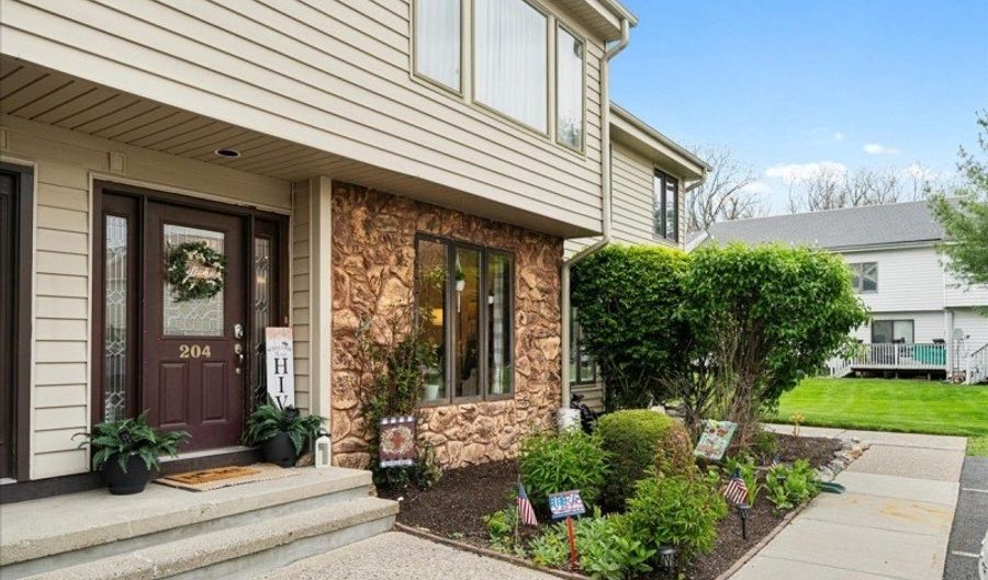 204 Dakota Dr, Andover, NJ 07848 - 2 Beds, 2 Bath