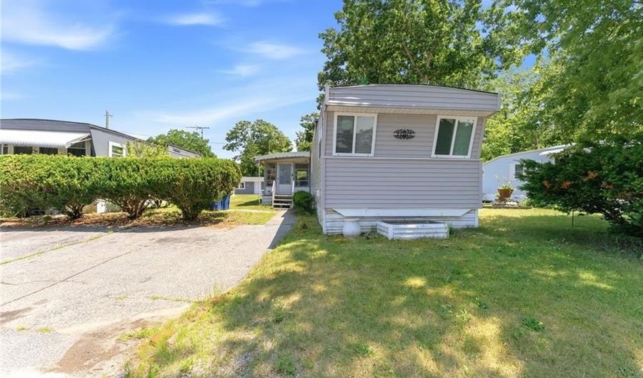3 Lane 7, Coventry, RI 02816 - 2 Beds, 1 Bath
