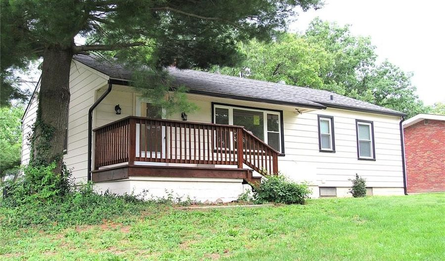903 McPherson Ave, Alton, IL 62002 - 3 Beds, 2 Bath