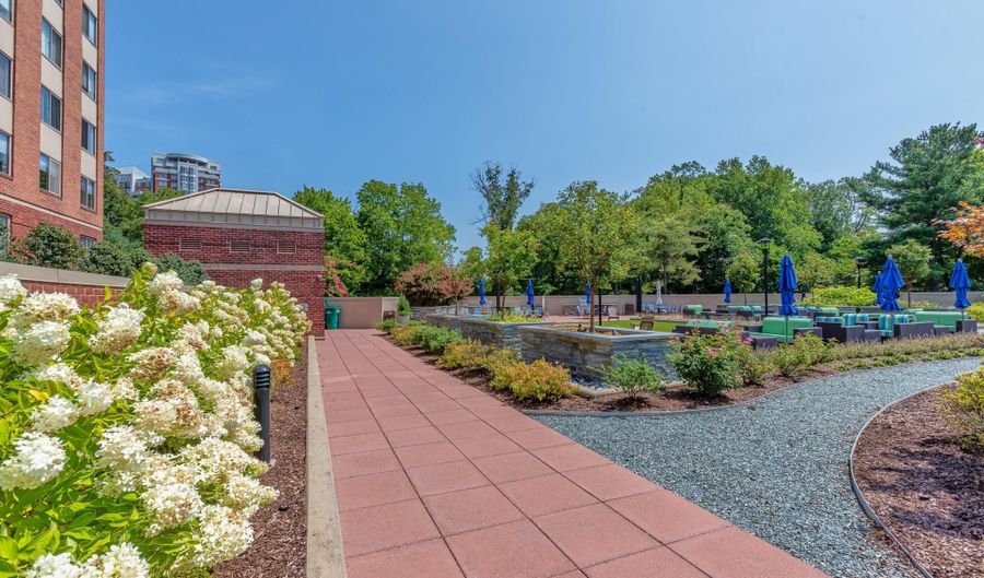 5800 NICHOLSON Ln 1-405, North Bethesda, MD 20852 - 1 Beds, 1 Bath