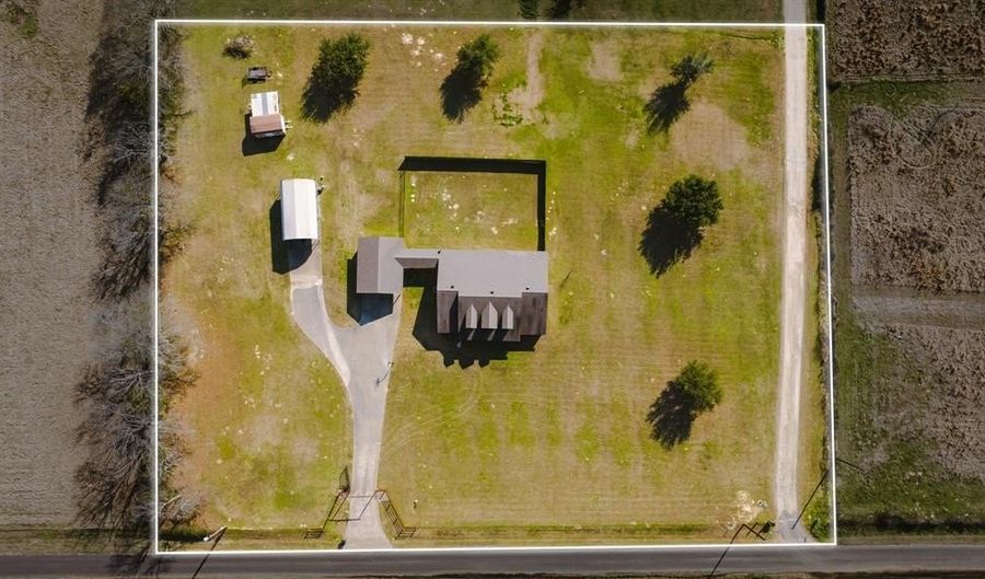 2801 County Road 1600, Alba, TX 75410 - 4 Beds, 3 Bath