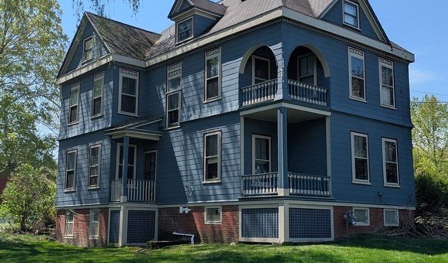 50 Portsmouth Rd, Amesbury, MA 01913 - 5 Beds, 3 Bath