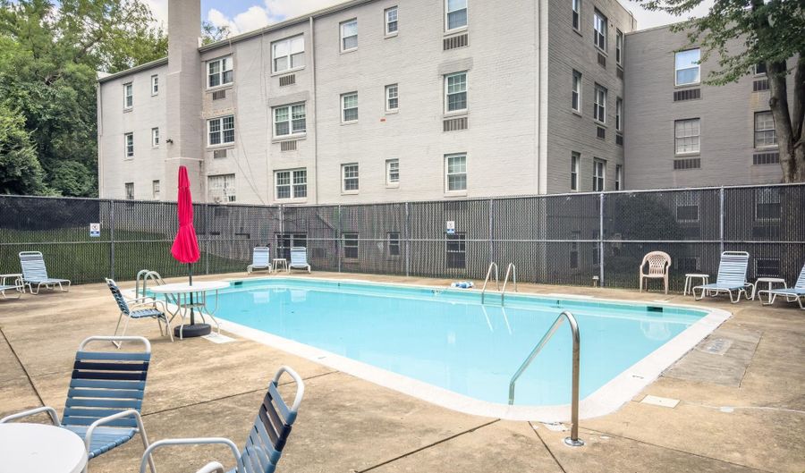 2026 N VERMONT St 301, Arlington, VA 22207 - 2 Beds, 1 Bath