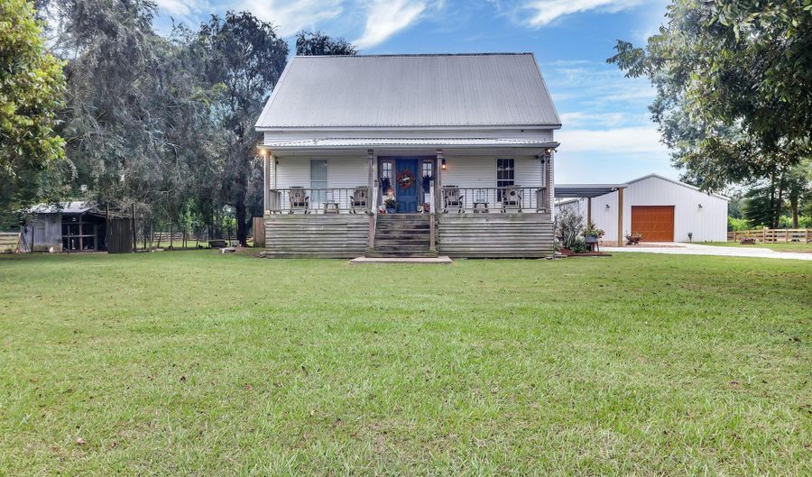 1098 Charles Marks Rd, Arnaudville, LA 70512 - 4 Beds, 2 Bath