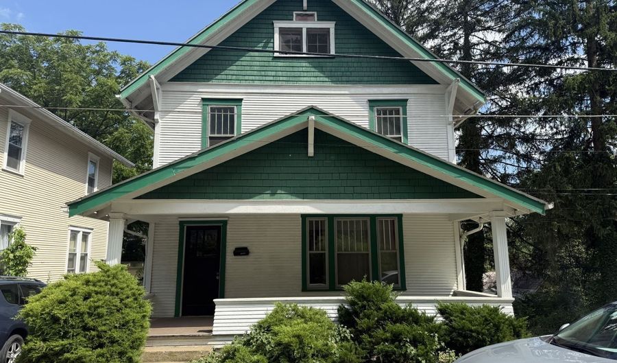 94 Franklin Ave, Athens, OH 45701 - 4 Beds, 2 Bath
