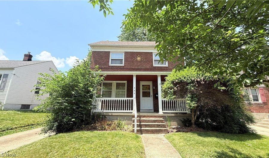 592 Lindell St, Akron, OH 44305 - 3 Beds, 2 Bath