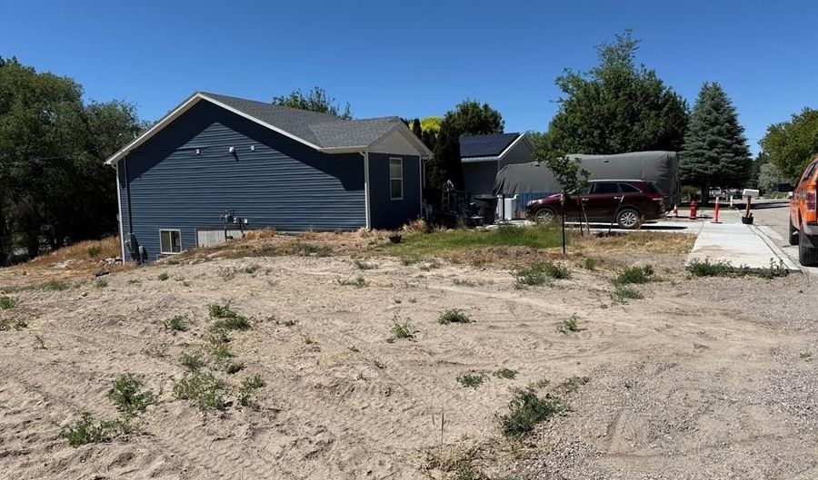 S Arthur Street, American Falls, ID 83211 - 3 Beds, 3 Bath