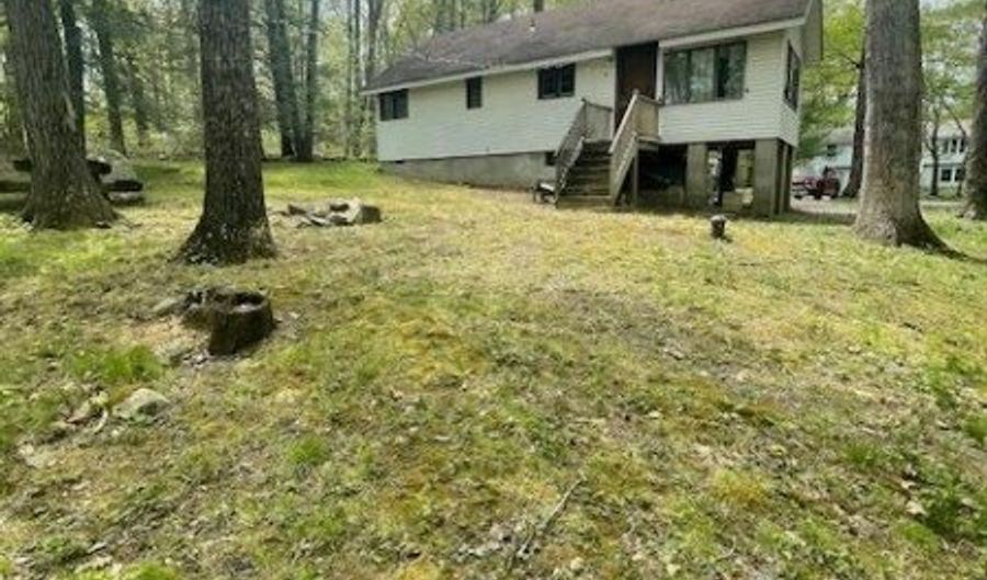 218 Wawayanda Rd, Alloway, NJ 07422 - 2 Beds, 1 Bath