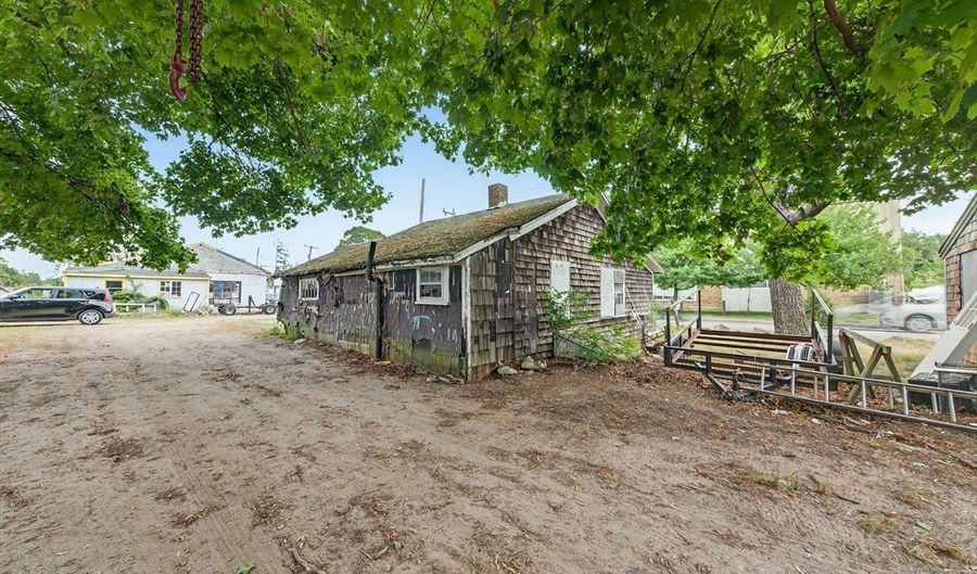 657 Yarmouth Rd, Barnstable, MA 02601 - 0 Beds, 0 Bath