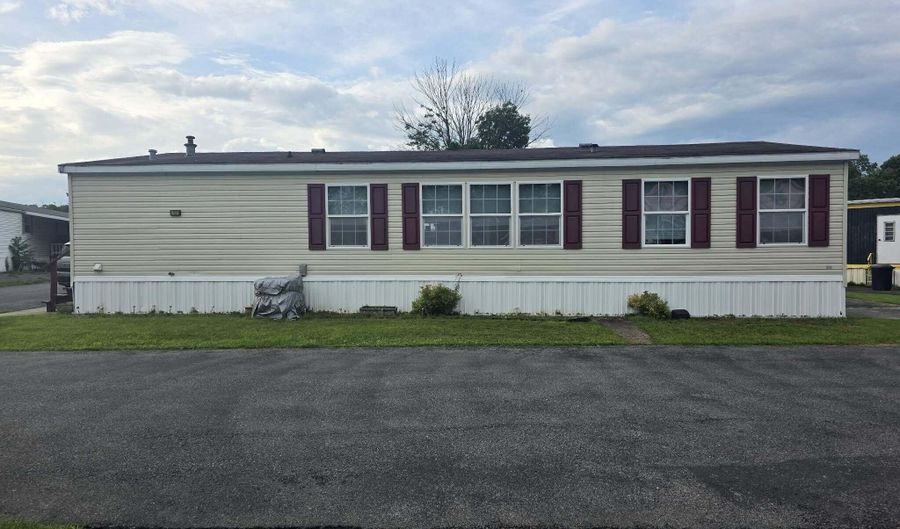 811 Short Dr, Altoona, PA 16601 - 3 Beds, 2 Bath