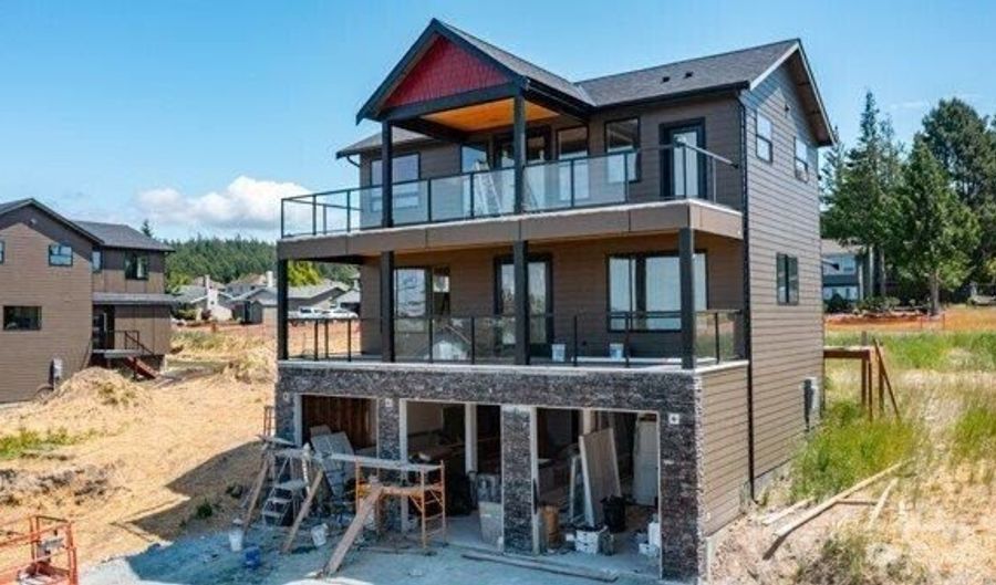 3714 W 3rd St, Anacortes, WA 98221 - 3 Beds, 4 Bath