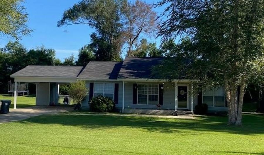 205 Academy Dr, Ashford, AL 36312 - 3 Beds, 2 Bath