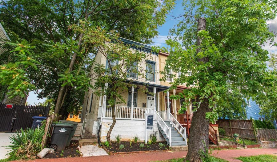 2217 14TH St SE, Washington, DC 20020 - 3 Beds, 3 Bath